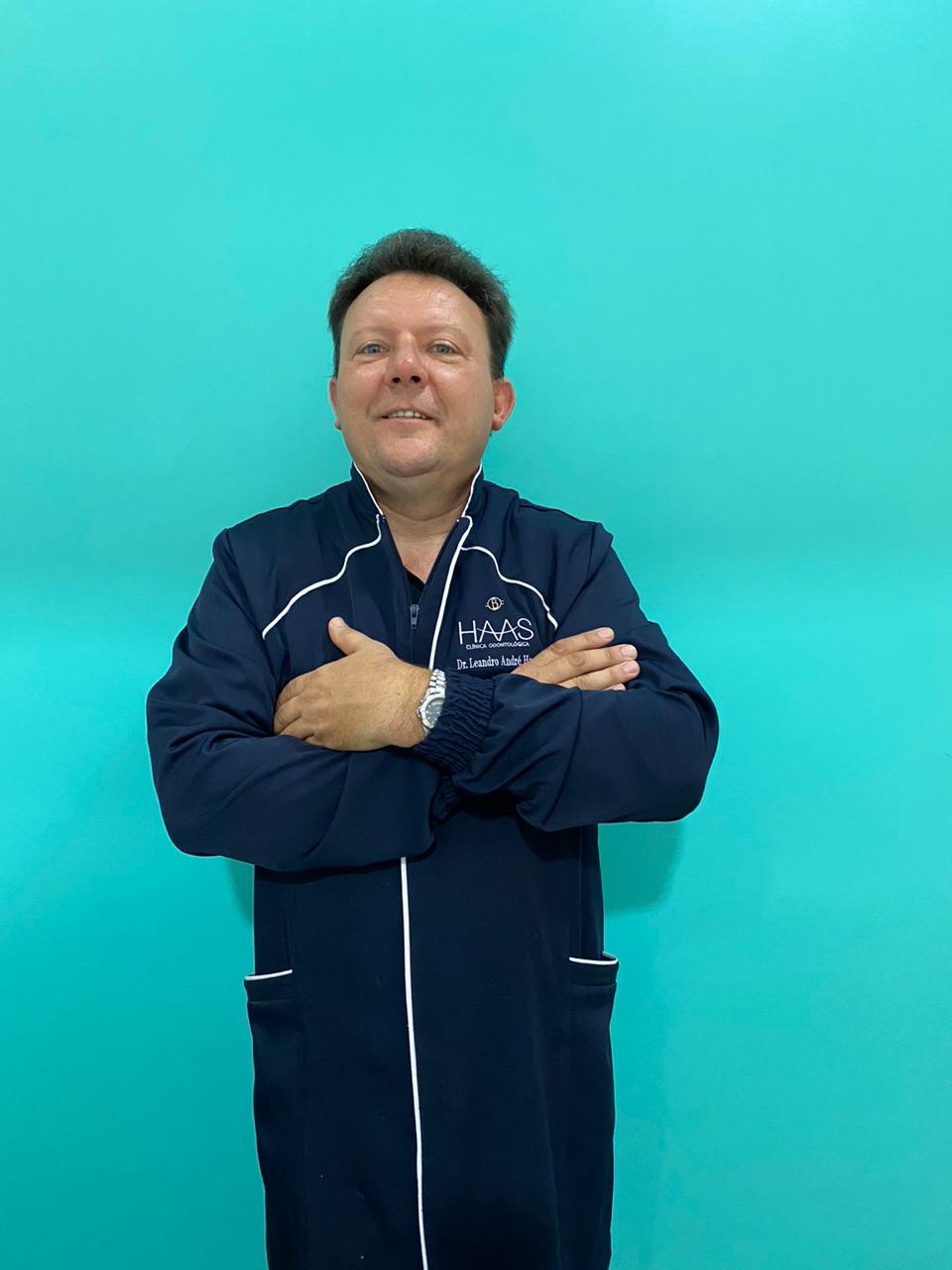 Dr. Leandro
